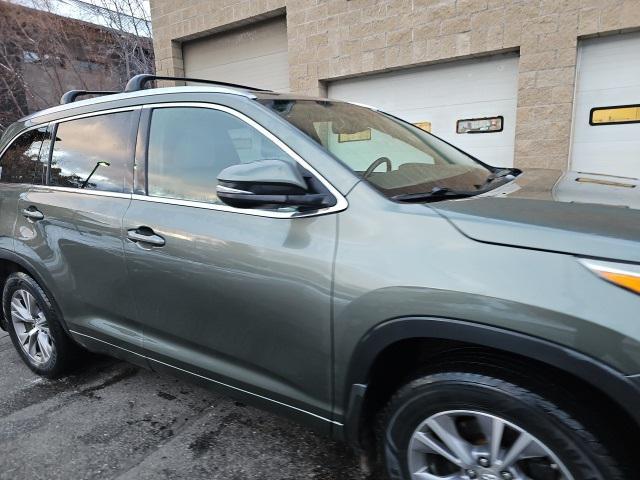 used 2015 Toyota Highlander car, priced at $15,832