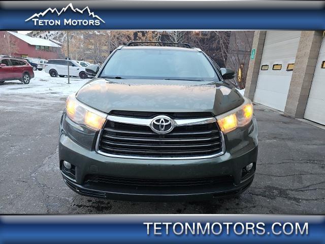 used 2015 Toyota Highlander car, priced at $15,832