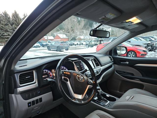 used 2015 Toyota Highlander car, priced at $15,832