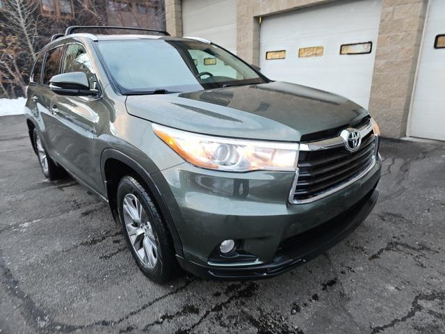 used 2015 Toyota Highlander car, priced at $15,832