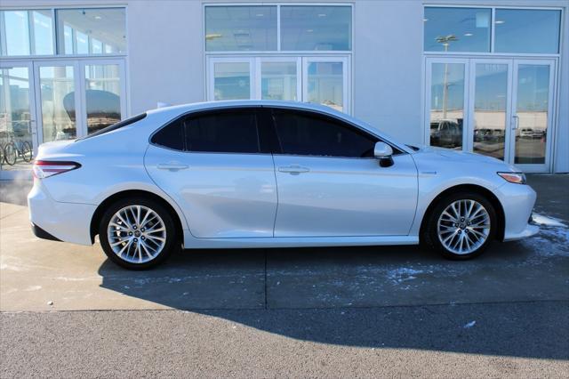 used 2019 Toyota Camry Hybrid car, priced at $23,888