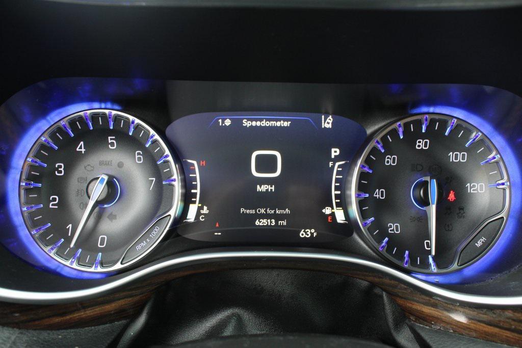 used 2022 Chrysler Pacifica car, priced at $34,999