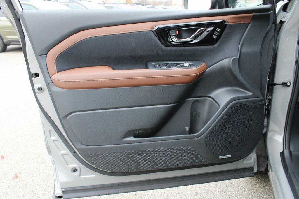 new 2025 Subaru Forester Hybrid car, priced at $42,972