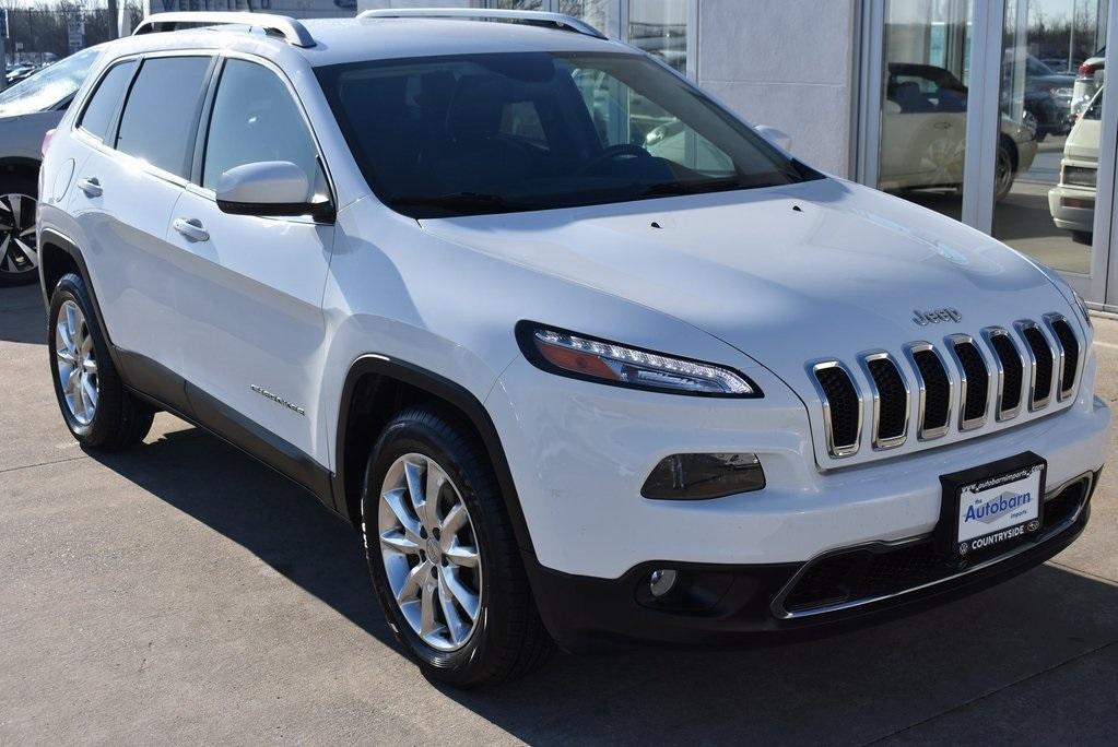 used 2015 Jeep Cherokee car, priced at $17,333