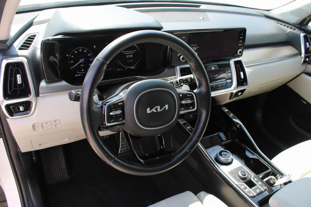 used 2022 Kia Sorento Plug-In Hybrid car, priced at $33,111
