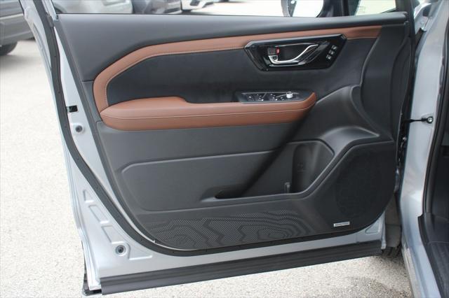 new 2025 Subaru Forester Hybrid car, priced at $44,272