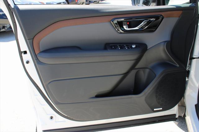 new 2025 Subaru Forester car, priced at $39,027