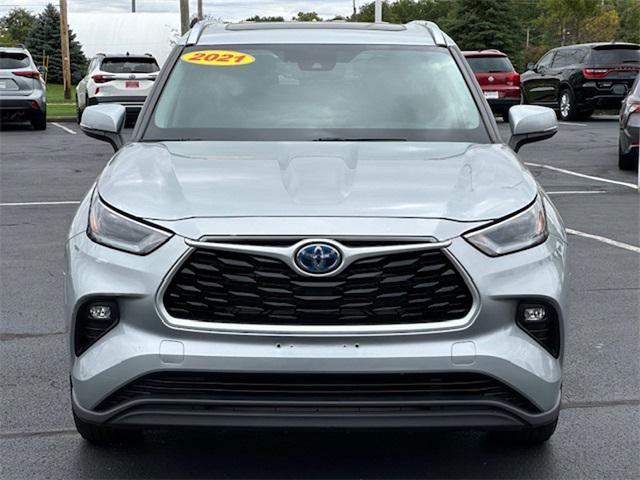 used 2021 Toyota Highlander Hybrid car, priced at $28,750