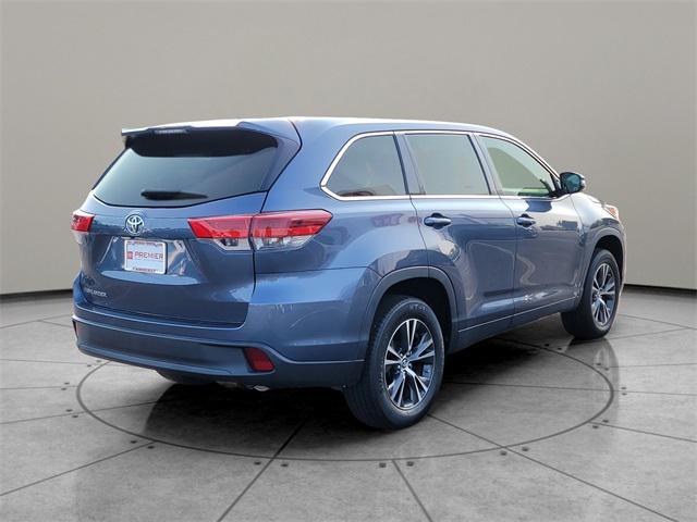 used 2019 Toyota Highlander car, priced at $25,900