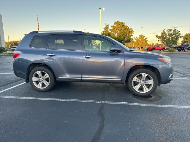 used 2013 Toyota Highlander car, priced at $20,990