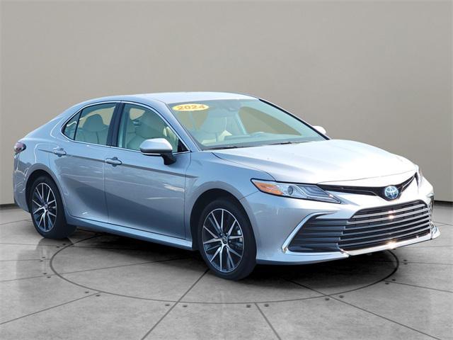 used 2024 Toyota Camry Hybrid car, priced at $32,800