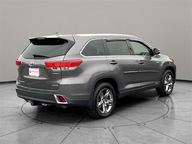 used 2019 Toyota Highlander Hybrid car, priced at $33,500