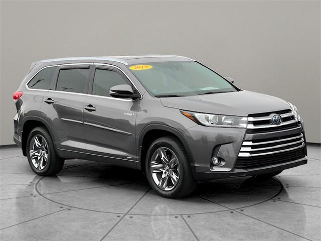 used 2019 Toyota Highlander Hybrid car, priced at $33,500