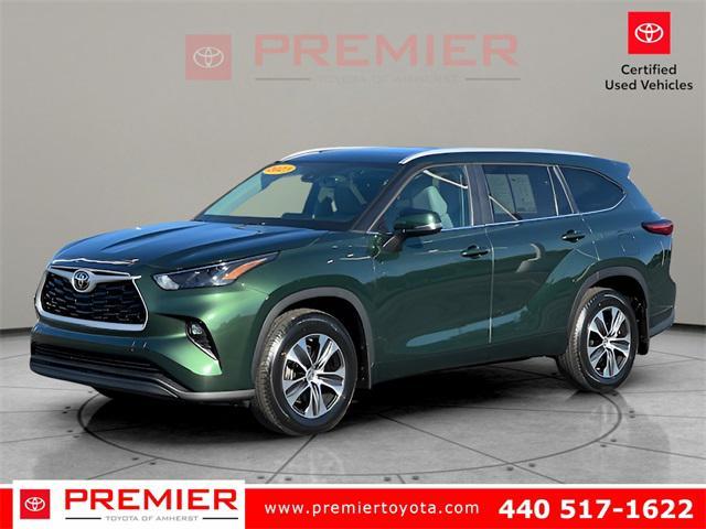 used 2023 Toyota Highlander car, priced at $40,500