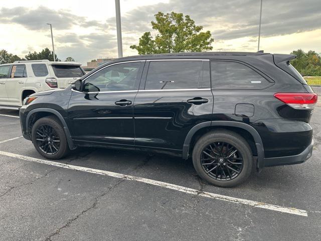 used 2018 Toyota Highlander car, priced at $30,700