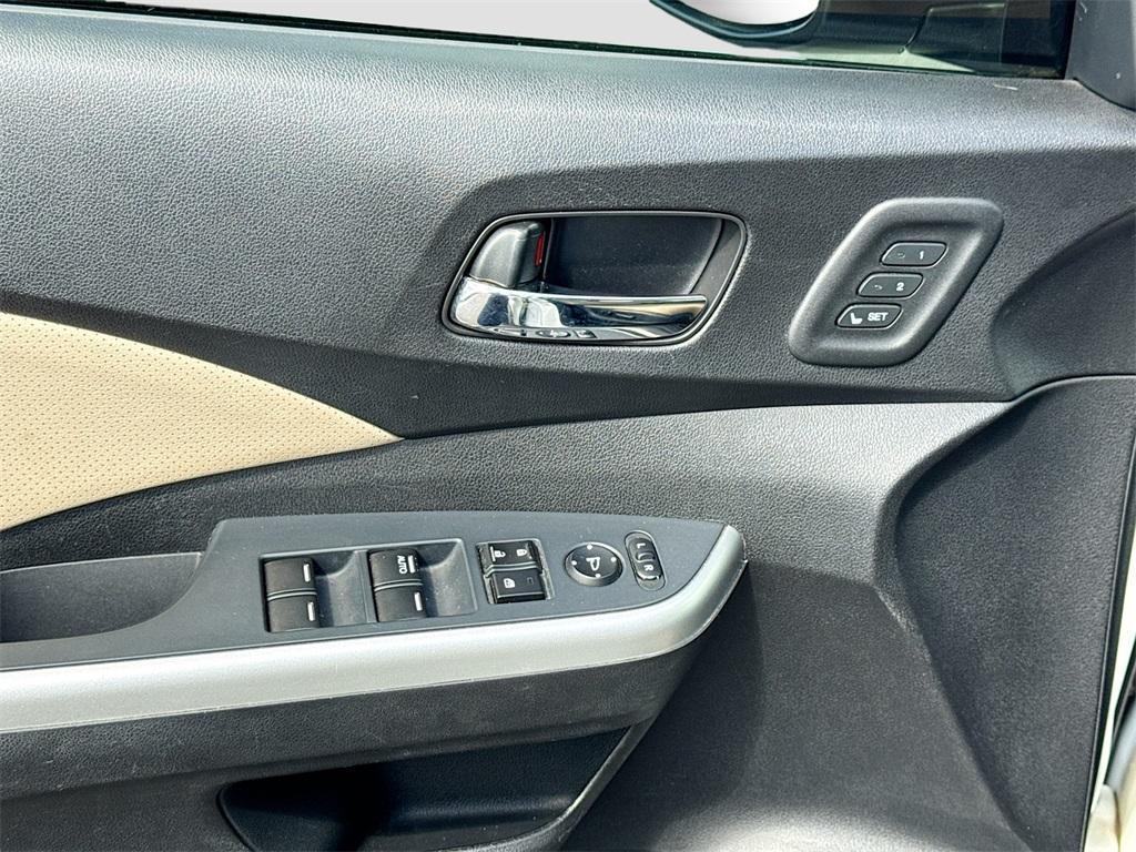 used 2015 Honda CR-V car, priced at $14,289
