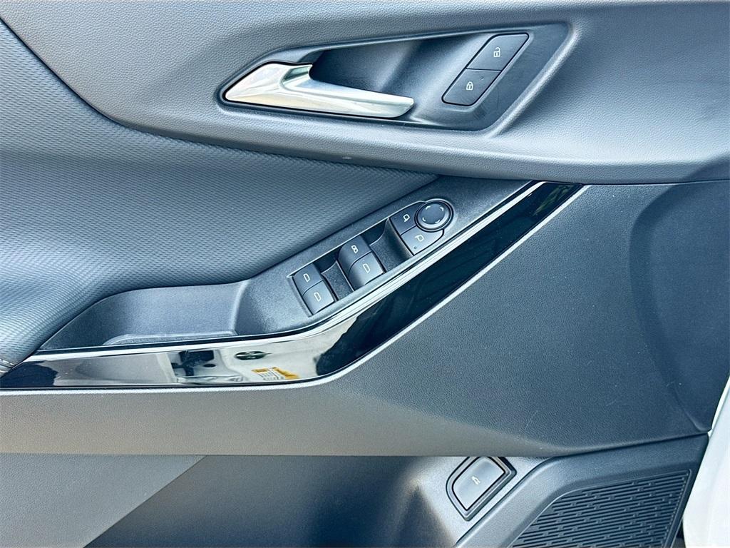 new 2025 Chevrolet Equinox car, priced at $29,877