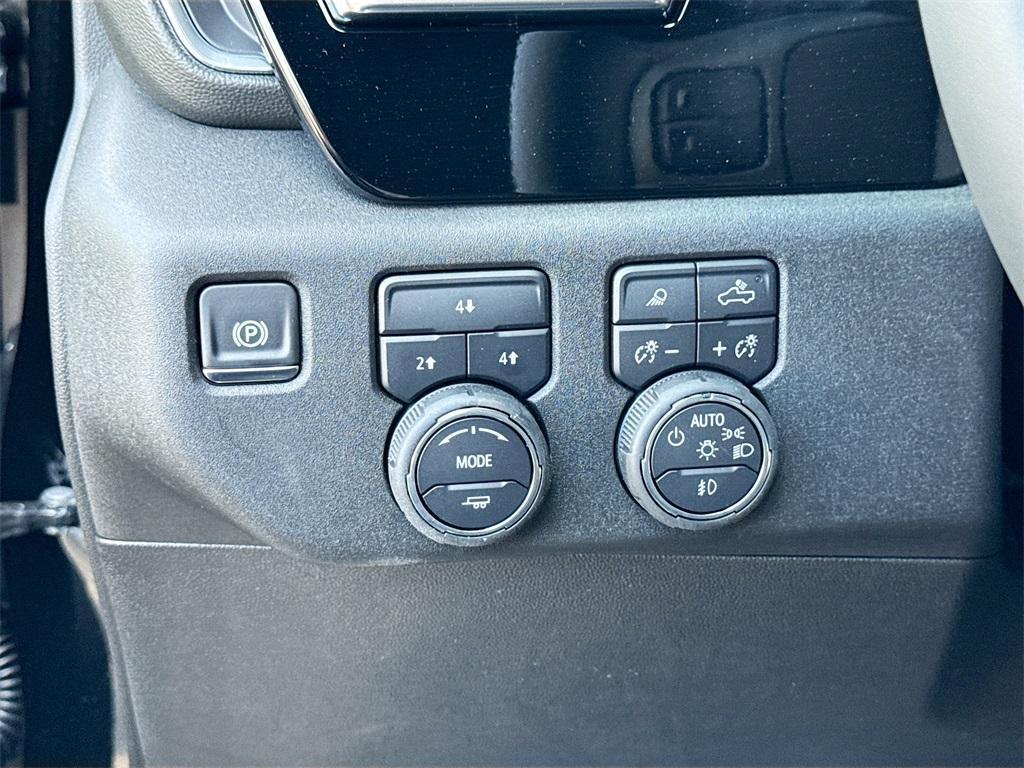 new 2025 Chevrolet Silverado 3500 car, priced at $76,132