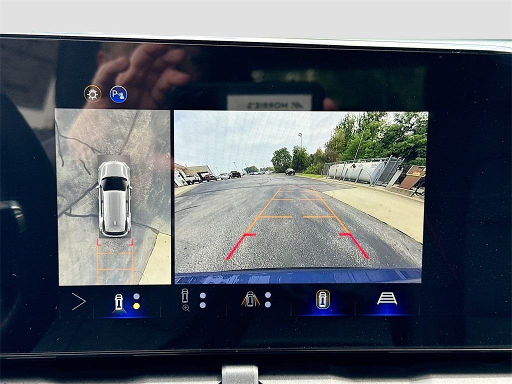 new 2026 Chevrolet Equinox car, priced at $36,394