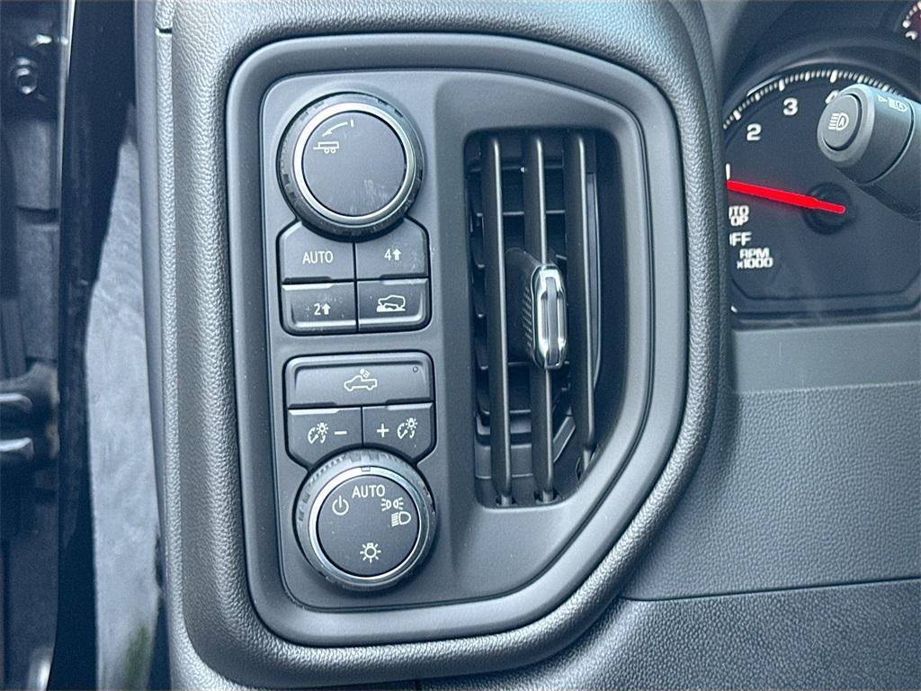 new 2025 Chevrolet Silverado 1500 car, priced at $47,908