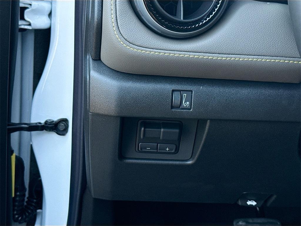 new 2025 Chevrolet Colorado car, priced at $50,087