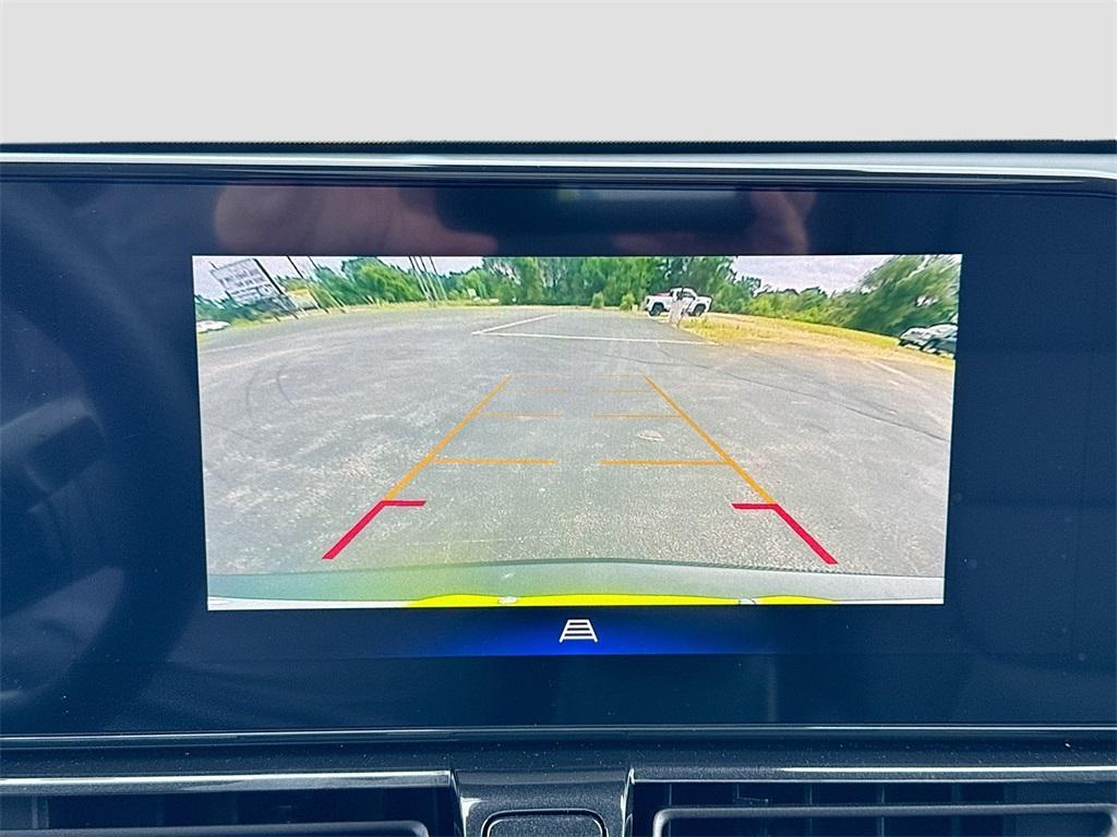 new 2025 Chevrolet TrailBlazer car, priced at $27,876