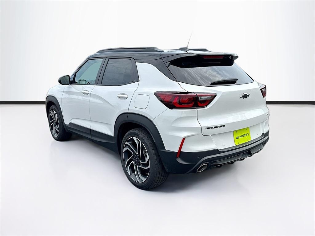 new 2025 Chevrolet TrailBlazer car, priced at $27,876