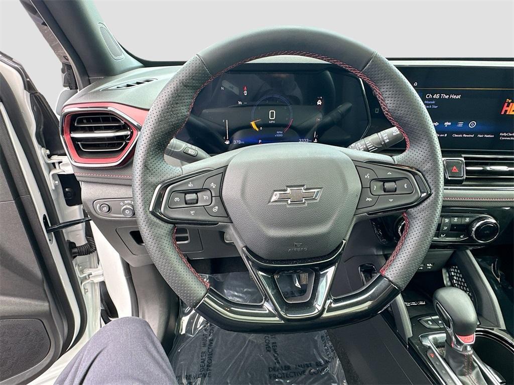 new 2025 Chevrolet TrailBlazer car, priced at $27,876