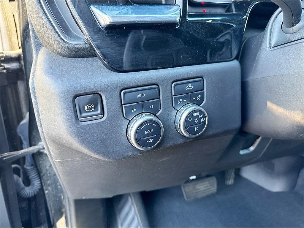 used 2023 GMC Sierra 1500 car, priced at $39,864