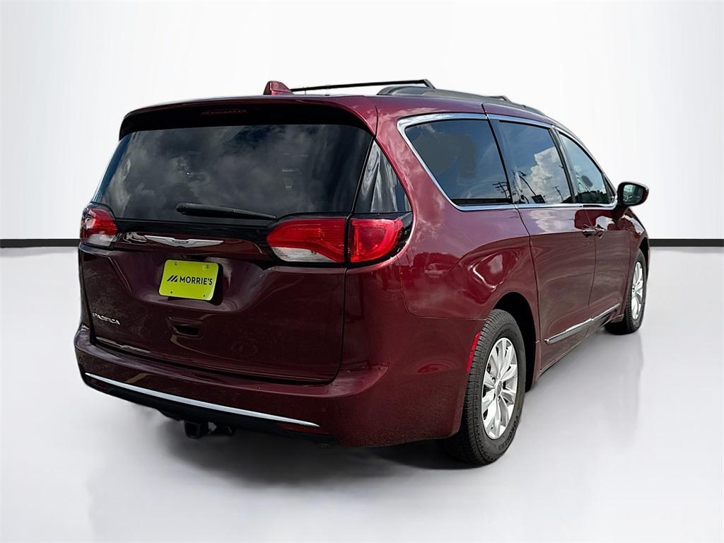 used 2017 Chrysler Pacifica car, priced at $14,744