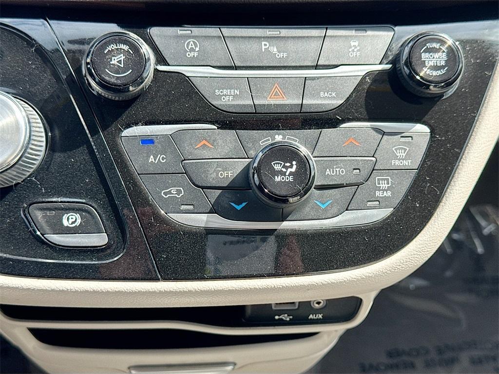 used 2017 Chrysler Pacifica car, priced at $14,744
