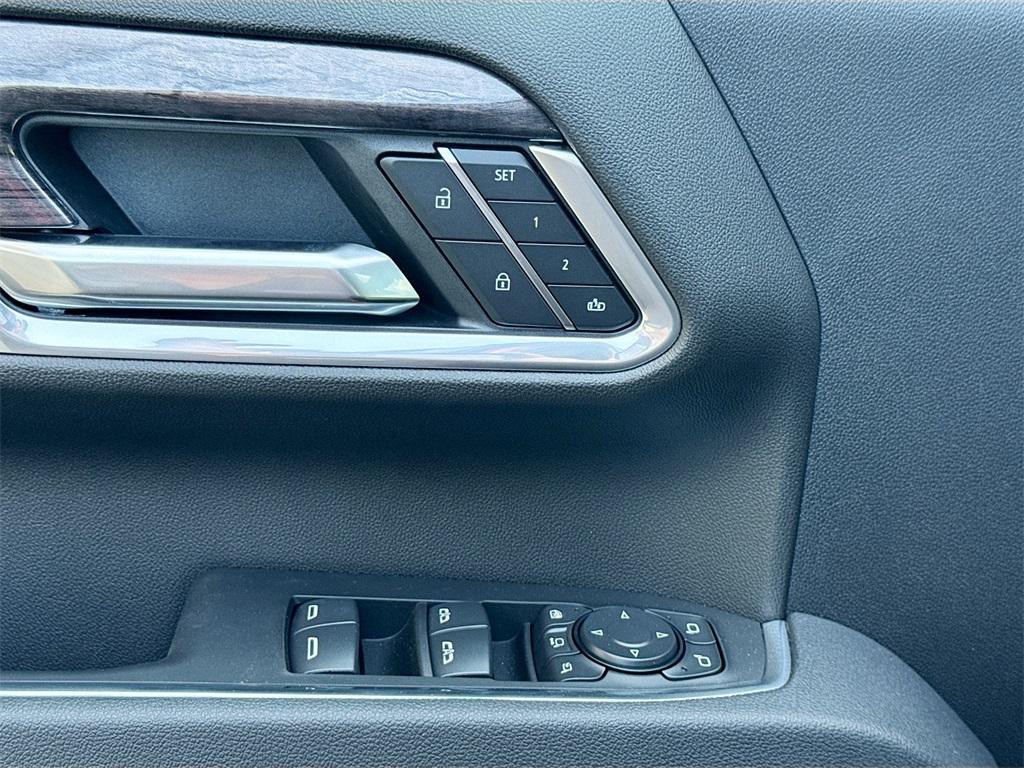 new 2025 Chevrolet Silverado 3500 car, priced at $80,787