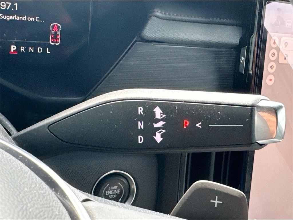 used 2024 GMC Acadia car, priced at $40,478