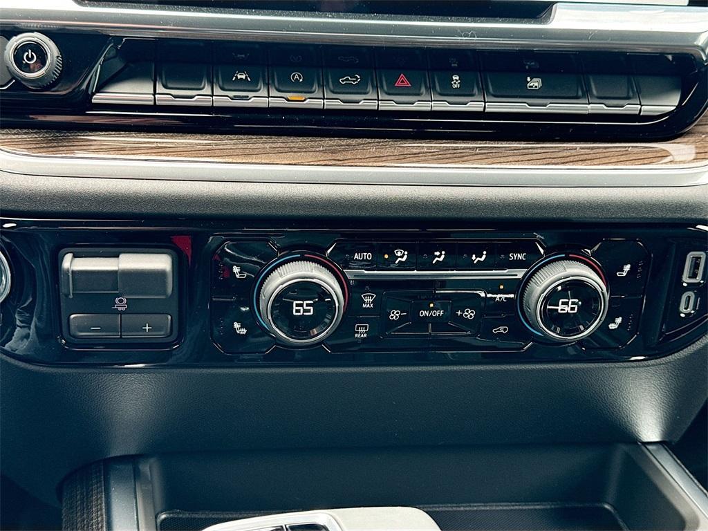 new 2025 Chevrolet Silverado 1500 car, priced at $57,997