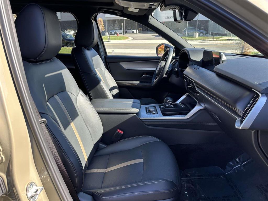 used 2025 Mazda CX-70 PHEV car, priced at $42,500