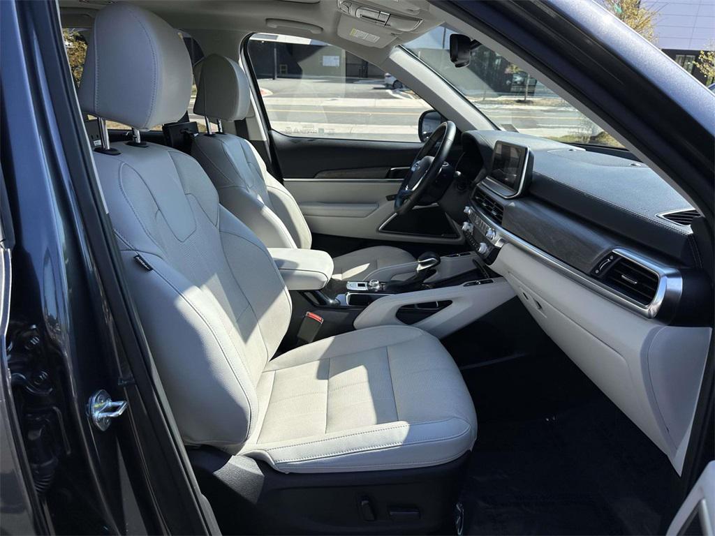 used 2022 Kia Telluride car, priced at $34,400