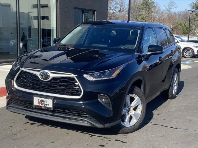 used 2021 Toyota Highlander car, priced at $28,250