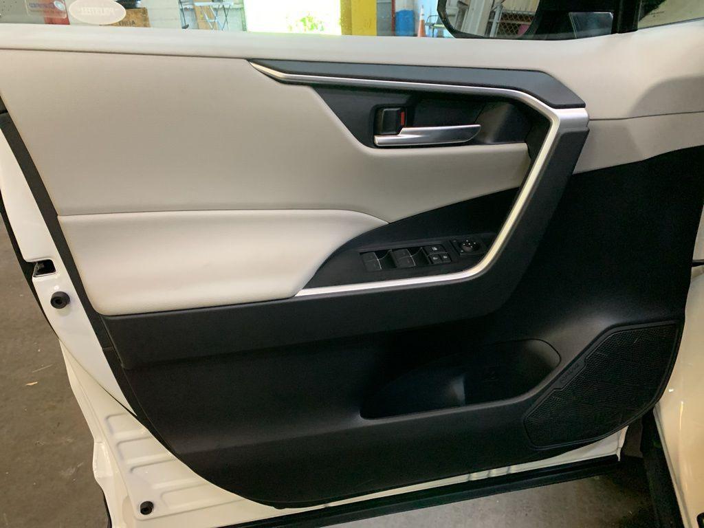 new 2025 Toyota RAV4 Hybrid car