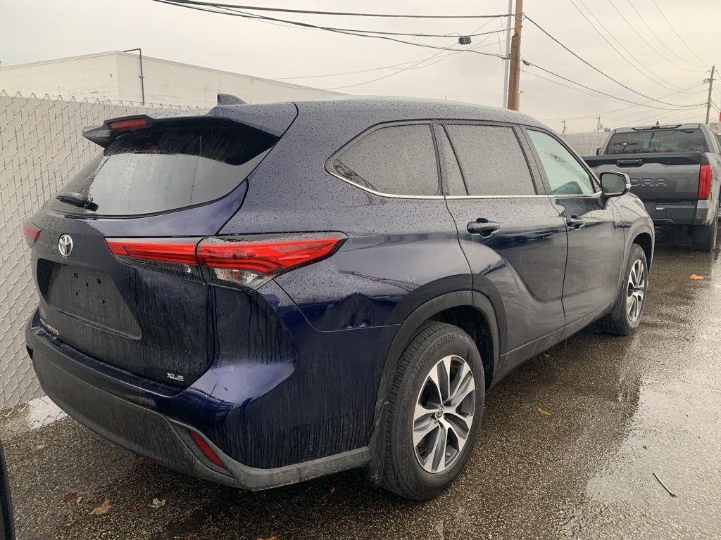 used 2023 Toyota Highlander car, priced at $40,199