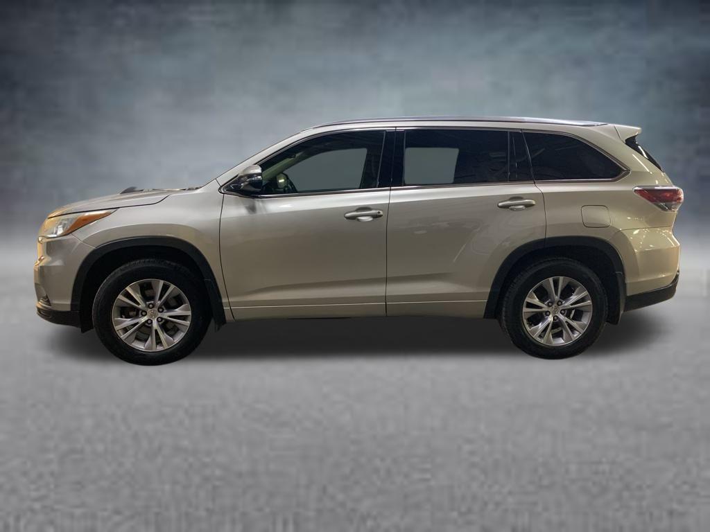 used 2015 Toyota Highlander car, priced at $20,511