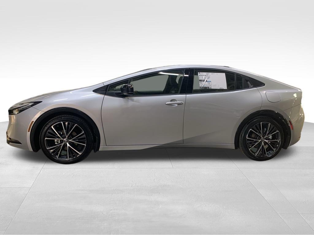 new 2024 Toyota Prius car, priced at $34,989