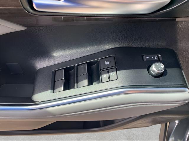 new 2025 Toyota Highlander car, priced at $54,283