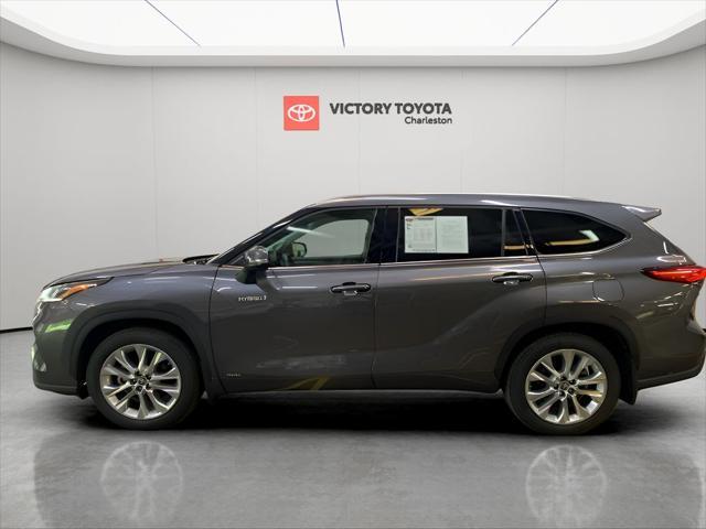 used 2021 Toyota Highlander Hybrid car, priced at $41,499