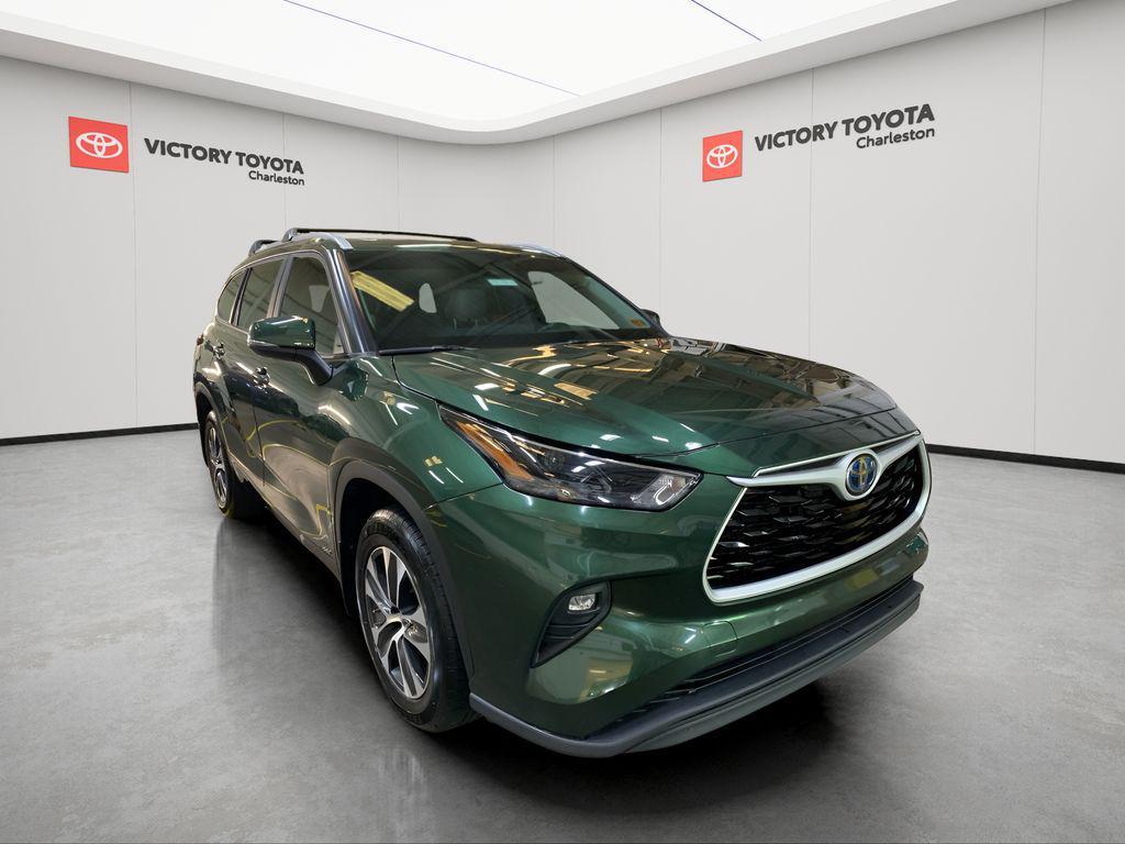 used 2023 Toyota Highlander Hybrid car, priced at $39,456