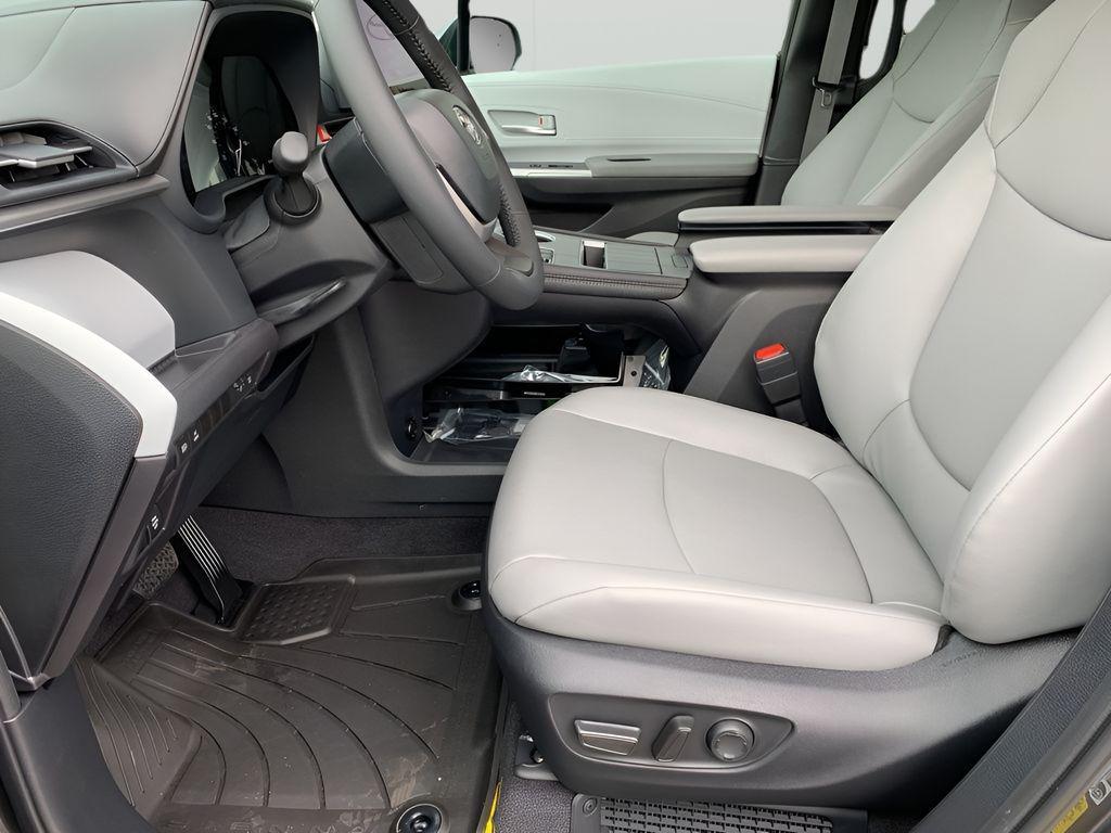 new 2025 Toyota Sienna car, priced at $50,275