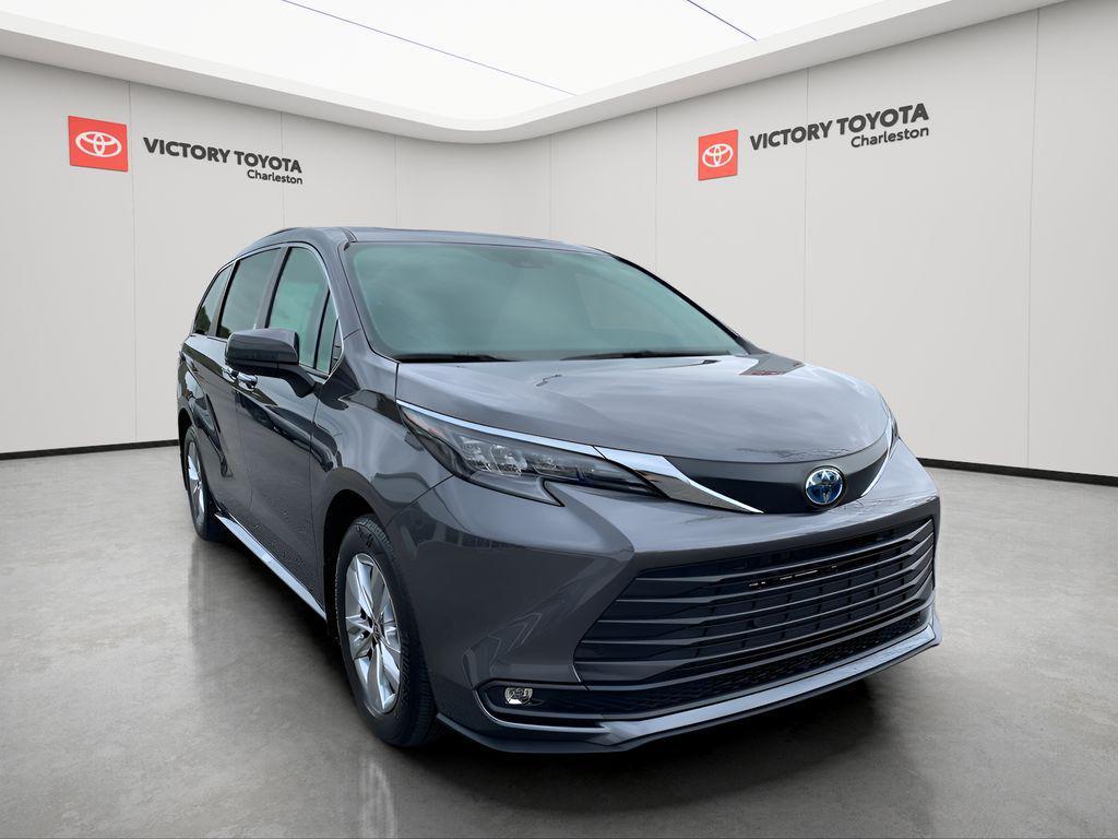 new 2025 Toyota Sienna car, priced at $50,275