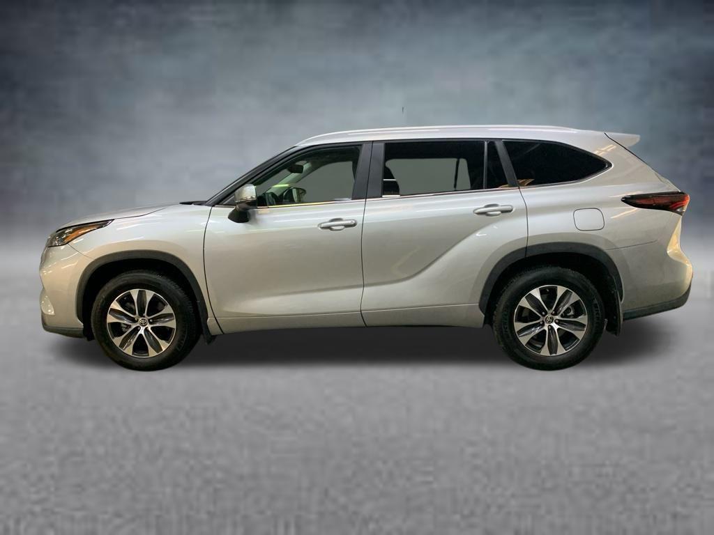 new 2024 Toyota Highlander car, priced at $45,999