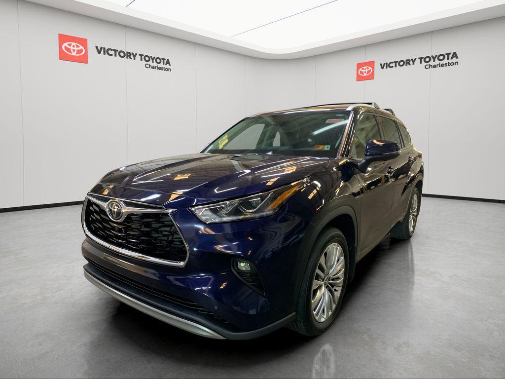 new 2025 Toyota Highlander car, priced at $56,242
