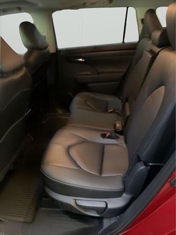 new 2025 Toyota Highlander car, priced at $48,387