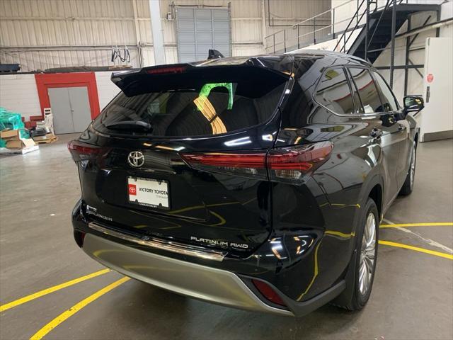 new 2025 Toyota Highlander car, priced at $54,053